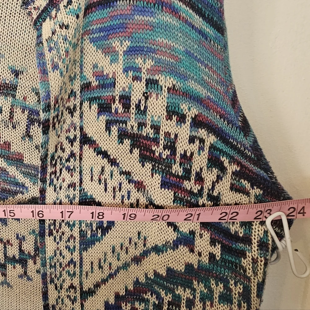 Aztec Pattern Cardigan - Picture 3 of 8